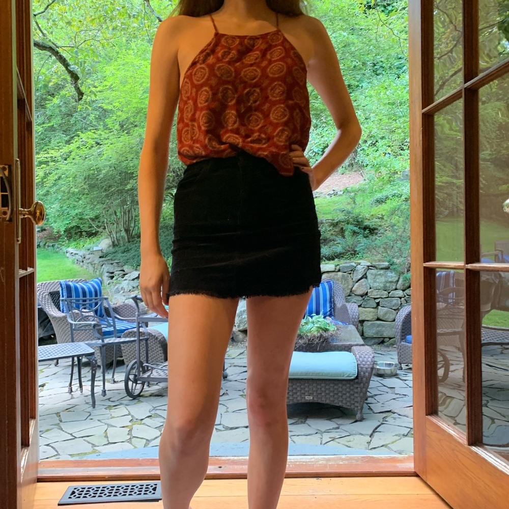 Rare Brandy Melville Red Medallion Print Cami - Picture 2 of 2